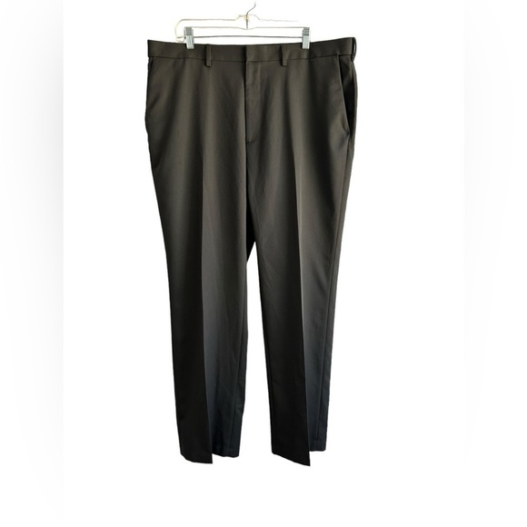 Haggar Clothing Straight Gray Fit Dress Slacks • Used • Size: 40x32 - Picture 1 of 5